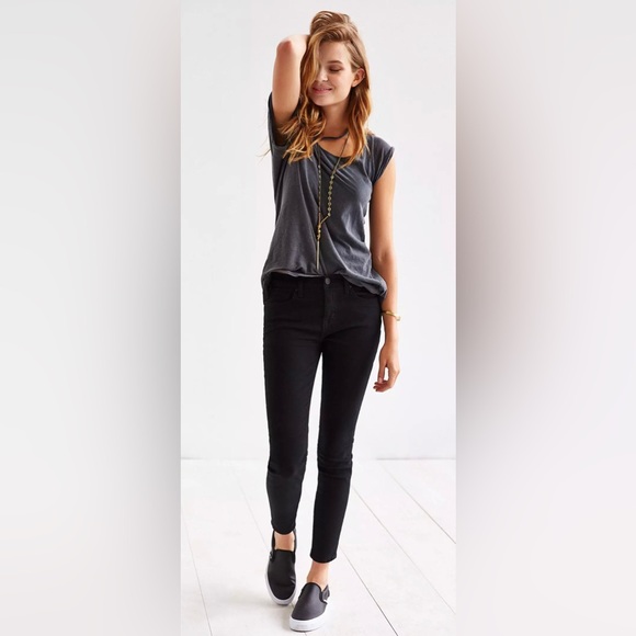 Urban Outfitters BDG Mid Rise Twig Ankle Skinny Jeans Size 27 x 29 NWOT - Picture 3 of 9